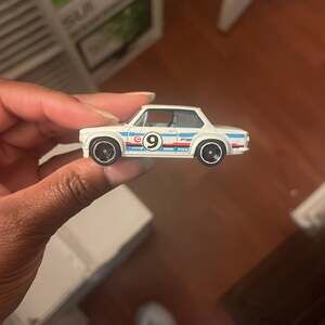 Hot Wheels White #9 BMW 2002 Loose Diecast 1:64